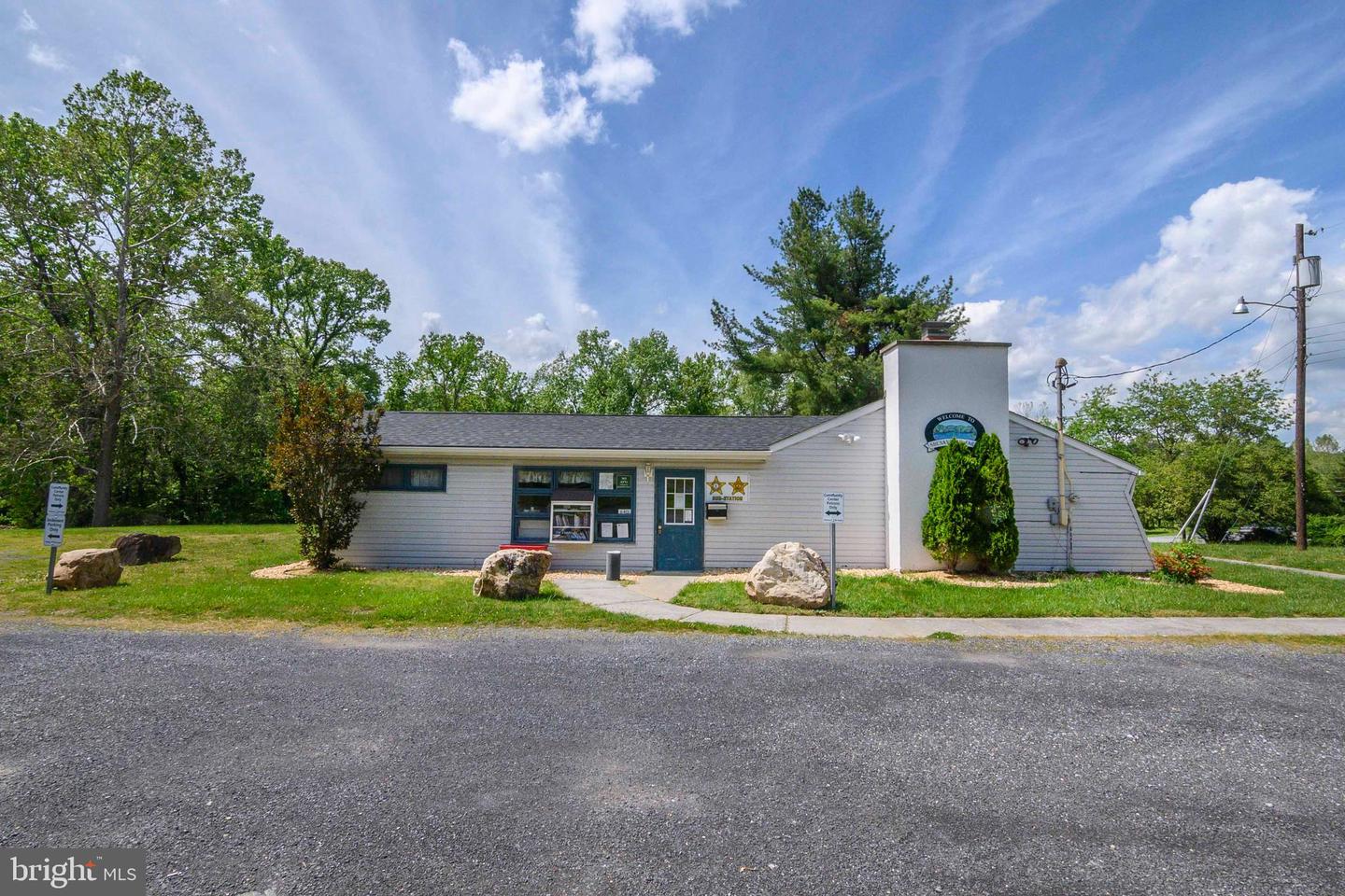 2558 HIGH TOP RD, LINDEN, Virginia 22642, 3 Bedrooms Bedrooms, ,3 BathroomsBathrooms,Residential,For sale,2558 HIGH TOP RD,VAWR2011068 MLS # VAWR2011068