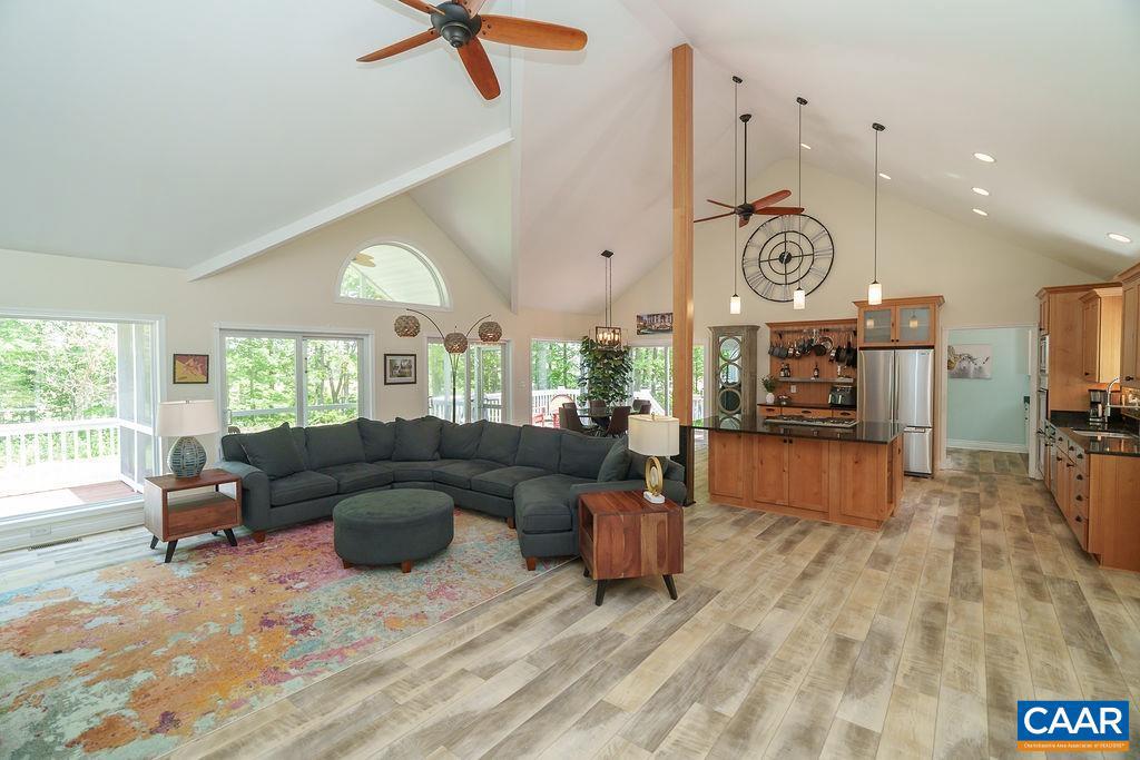 8954 LANGHORNE RD, ESMONT, Virginia 22937, 3 Bedrooms Bedrooms, ,3 BathroomsBathrooms,Residential,For sale,8954 LANGHORNE RD,664094 MLS # 664094