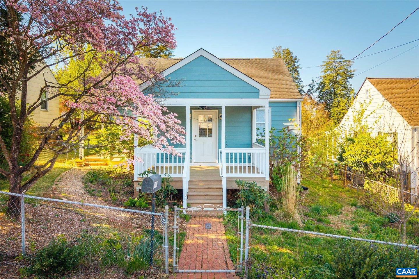 1008 BLENHEIM AVE, CHARLOTTESVILLE, Virginia 22902, 3 Bedrooms Bedrooms, ,2 BathroomsBathrooms,Residential,For sale,1008 BLENHEIM AVE,664105 MLS # 664105