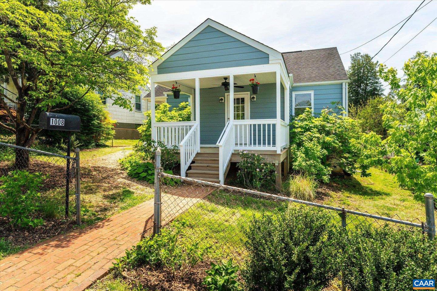 1008 BLENHEIM AVE, CHARLOTTESVILLE, Virginia 22902, 3 Bedrooms Bedrooms, ,2 BathroomsBathrooms,Residential,For sale,1008 BLENHEIM AVE,664105 MLS # 664105