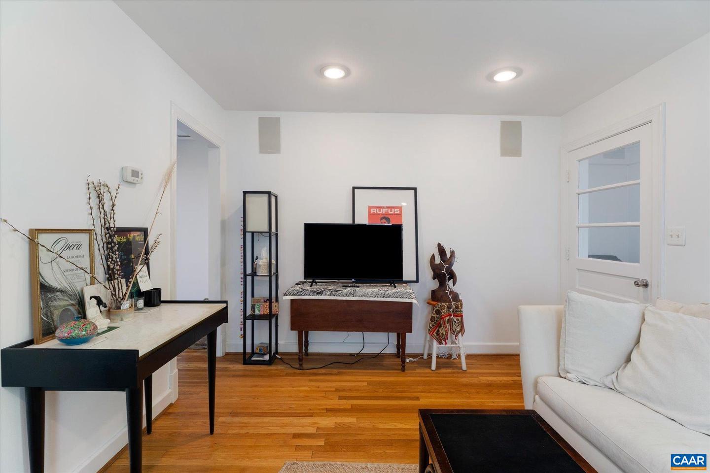 1008 BLENHEIM AVE, CHARLOTTESVILLE, Virginia 22902, 3 Bedrooms Bedrooms, ,2 BathroomsBathrooms,Residential,For sale,1008 BLENHEIM AVE,664105 MLS # 664105