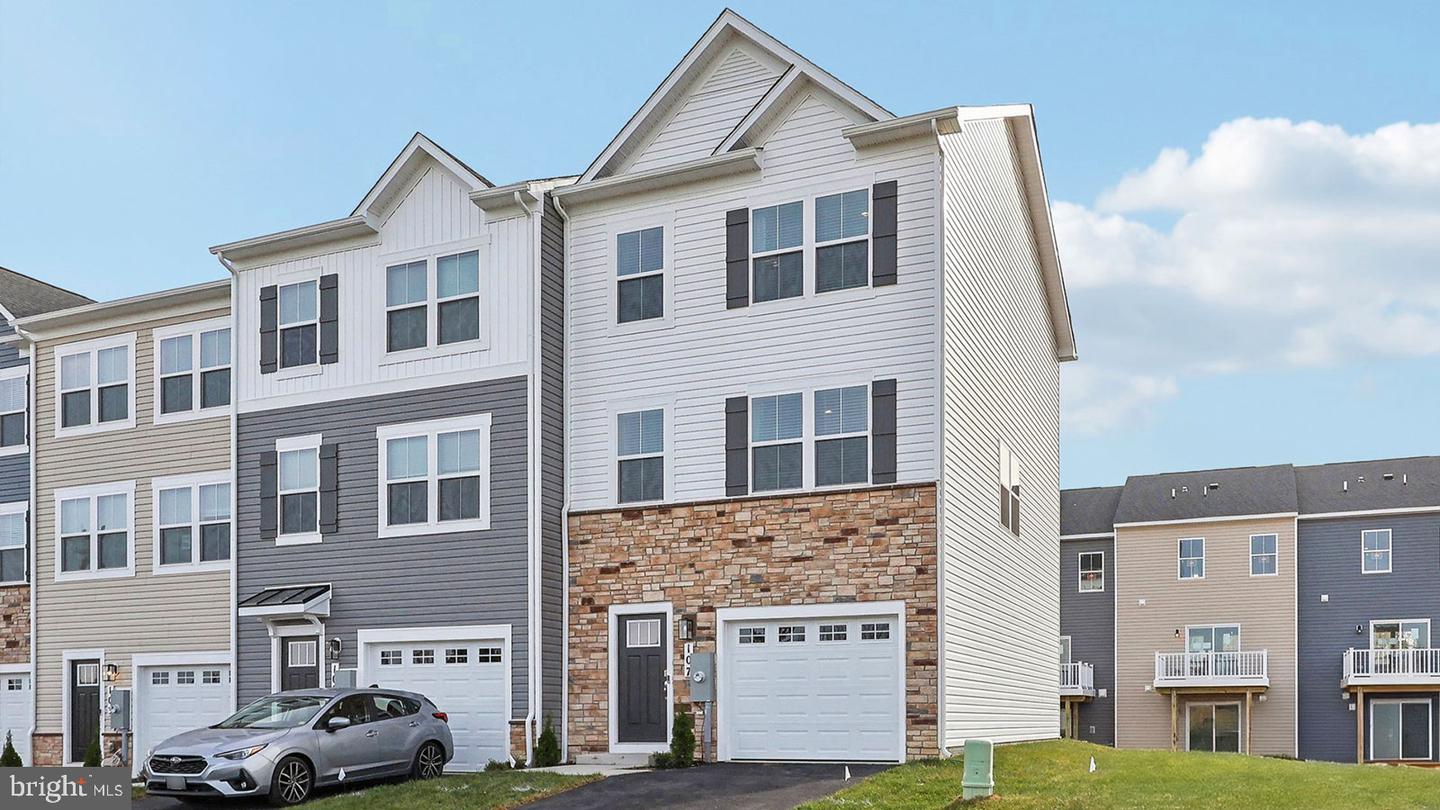 160 MUNSEE CIR, WINCHESTER, Virginia 22602, 4 Bedrooms Bedrooms, ,3 BathroomsBathrooms,Residential,For sale,160 MUNSEE CIR,VAFV2033934 MLS # VAFV2033934
