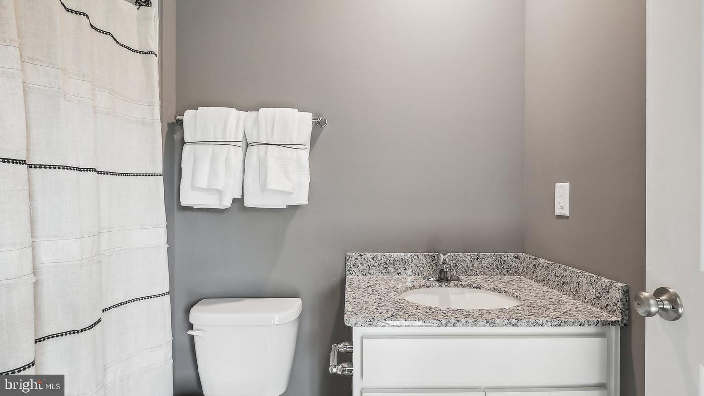 160 MUNSEE CIR, WINCHESTER, Virginia 22602, 4 Bedrooms Bedrooms, ,3 BathroomsBathrooms,Residential,For sale,160 MUNSEE CIR,VAFV2033934 MLS # VAFV2033934