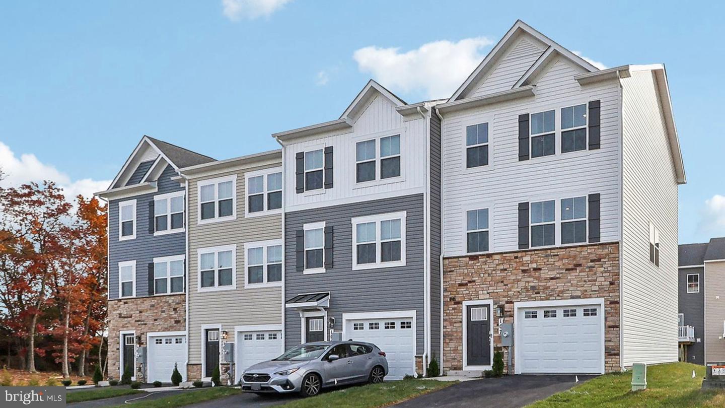 160 MUNSEE CIR, WINCHESTER, Virginia 22602, 4 Bedrooms Bedrooms, ,3 BathroomsBathrooms,Residential,For sale,160 MUNSEE CIR,VAFV2033934 MLS # VAFV2033934
