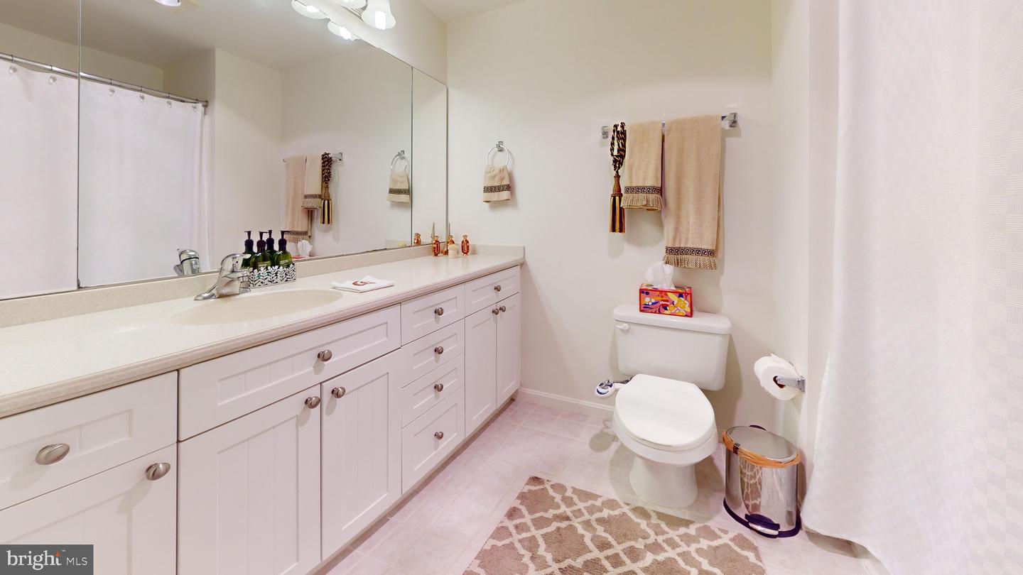 3101 N HAMPTON DR #814, ALEXANDRIA, Virginia 22302, 2 Bedrooms Bedrooms, 6 Rooms Rooms,2 BathroomsBathrooms,Residential,For sale,3101 N HAMPTON DR #814,VAAX2038368 MLS # VAAX2038368