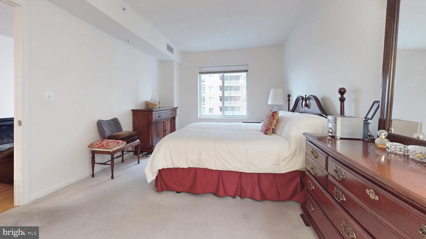 3101 N HAMPTON DR #814, ALEXANDRIA, Virginia 22302, 2 Bedrooms Bedrooms, 6 Rooms Rooms,2 BathroomsBathrooms,Residential,For sale,3101 N HAMPTON DR #814,VAAX2038368 MLS # VAAX2038368
