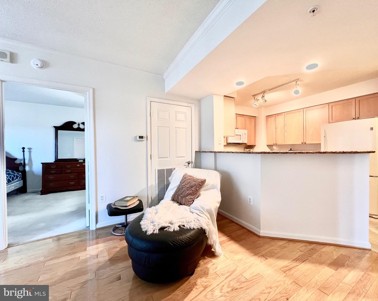 3101 N HAMPTON DR #814, ALEXANDRIA, Virginia 22302, 2 Bedrooms Bedrooms, 6 Rooms Rooms,2 BathroomsBathrooms,Residential,For sale,3101 N HAMPTON DR #814,VAAX2038368 MLS # VAAX2038368