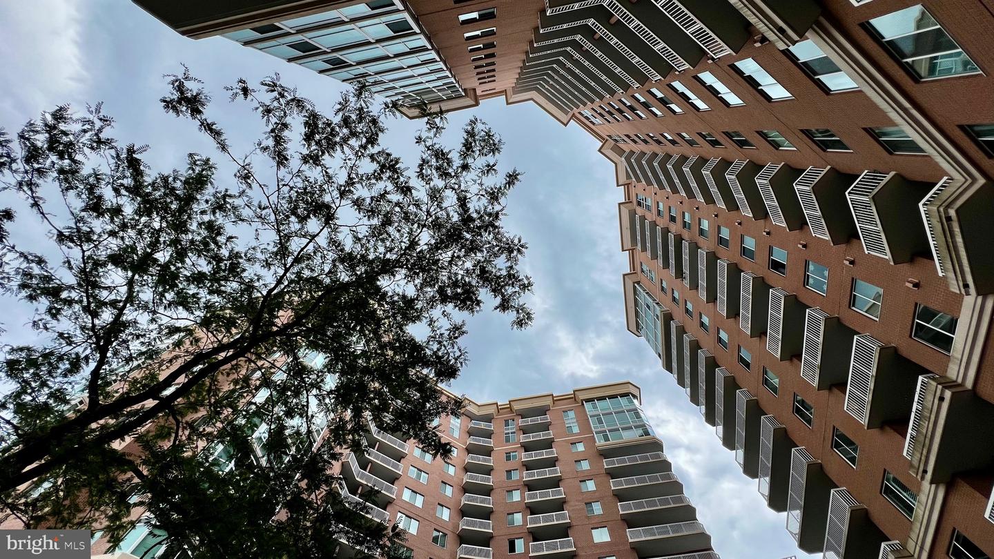 3101 N HAMPTON DR #814, ALEXANDRIA, Virginia 22302, 2 Bedrooms Bedrooms, 6 Rooms Rooms,2 BathroomsBathrooms,Residential,For sale,3101 N HAMPTON DR #814,VAAX2038368 MLS # VAAX2038368