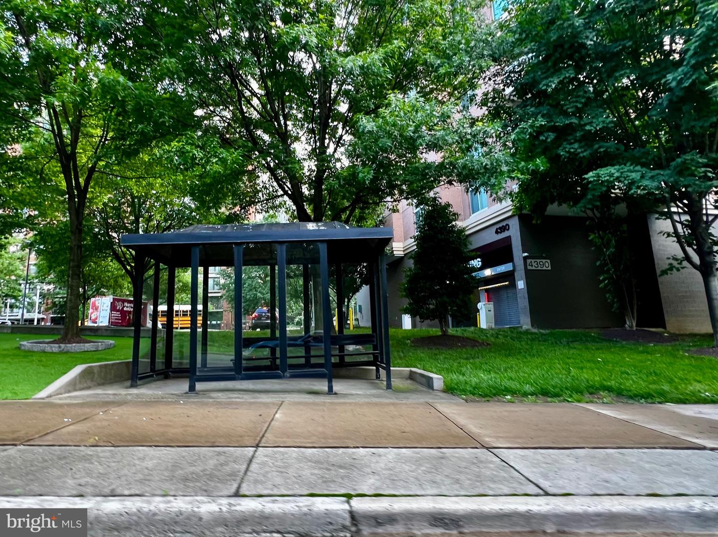 3101 N HAMPTON DR #814, ALEXANDRIA, Virginia 22302, 2 Bedrooms Bedrooms, 6 Rooms Rooms,2 BathroomsBathrooms,Residential,For sale,3101 N HAMPTON DR #814,VAAX2038368 MLS # VAAX2038368