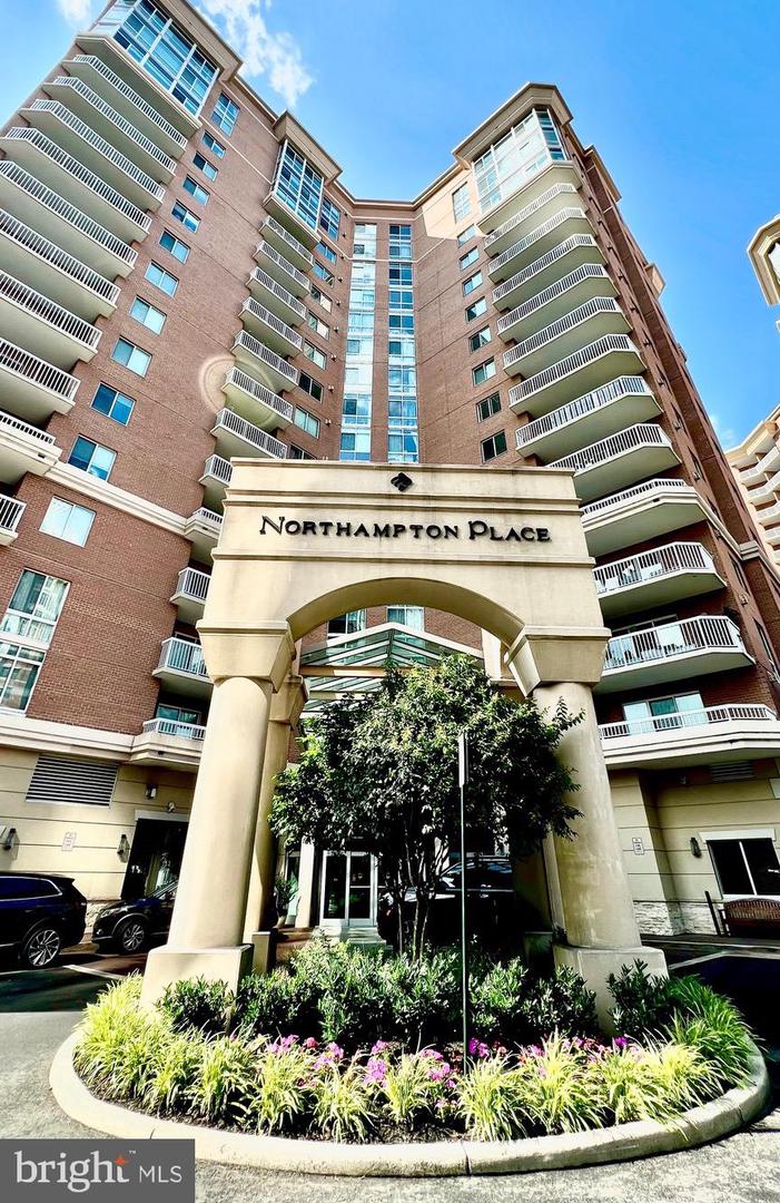3101 N HAMPTON DR #814, ALEXANDRIA, Virginia 22302, 2 Bedrooms Bedrooms, 6 Rooms Rooms,2 BathroomsBathrooms,Residential,For sale,3101 N HAMPTON DR #814,VAAX2038368 MLS # VAAX2038368