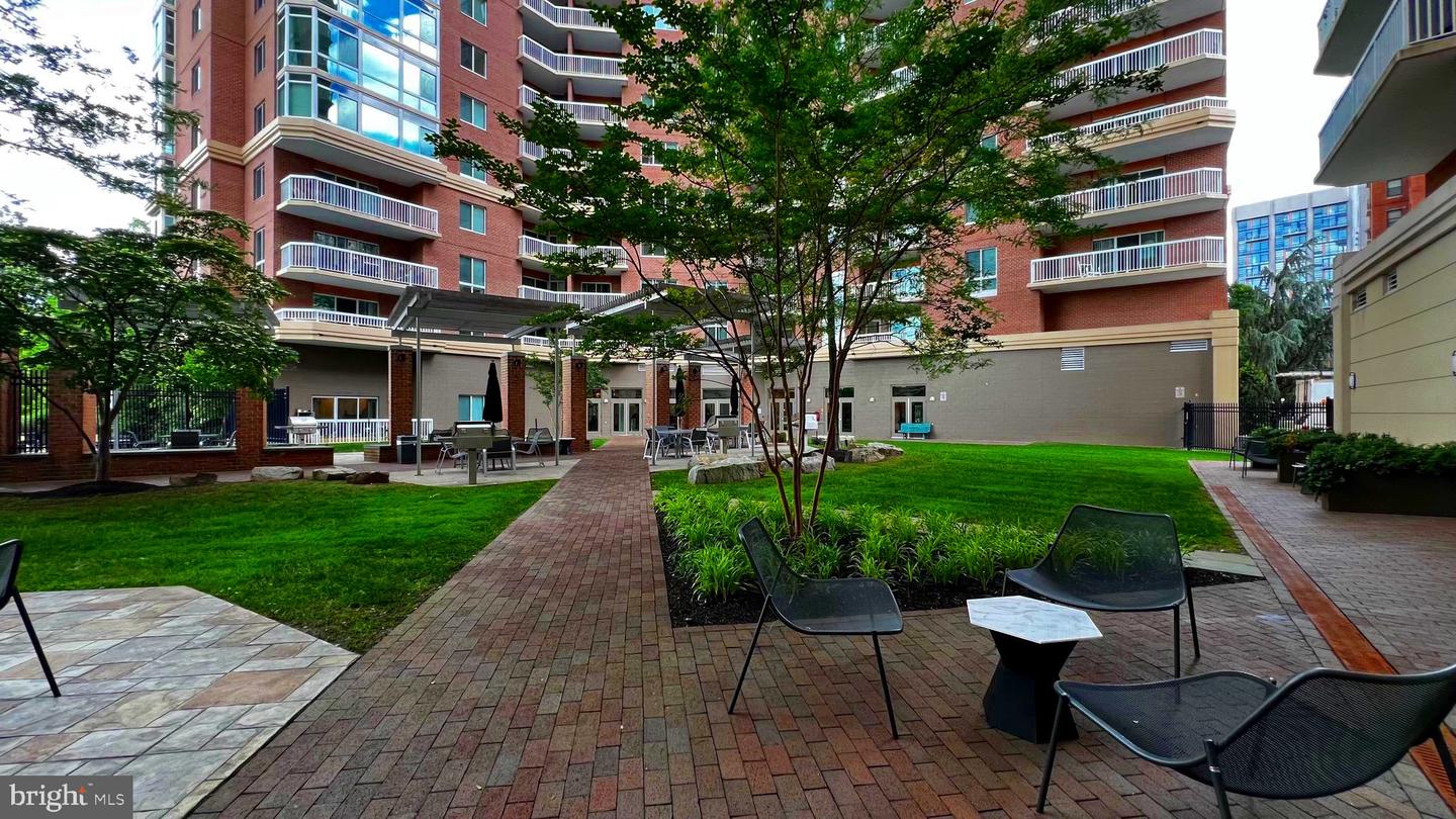 3101 N HAMPTON DR #814, ALEXANDRIA, Virginia 22302, 2 Bedrooms Bedrooms, 6 Rooms Rooms,2 BathroomsBathrooms,Residential,For sale,3101 N HAMPTON DR #814,VAAX2038368 MLS # VAAX2038368