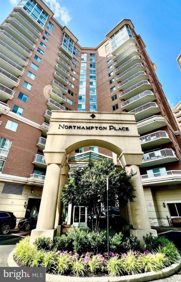 3101 N HAMPTON DR #814, ALEXANDRIA, Virginia 22302, 2 Bedrooms Bedrooms, 6 Rooms Rooms,2 BathroomsBathrooms,Residential,For sale,3101 N HAMPTON DR #814,VAAX2038368 MLS # VAAX2038368