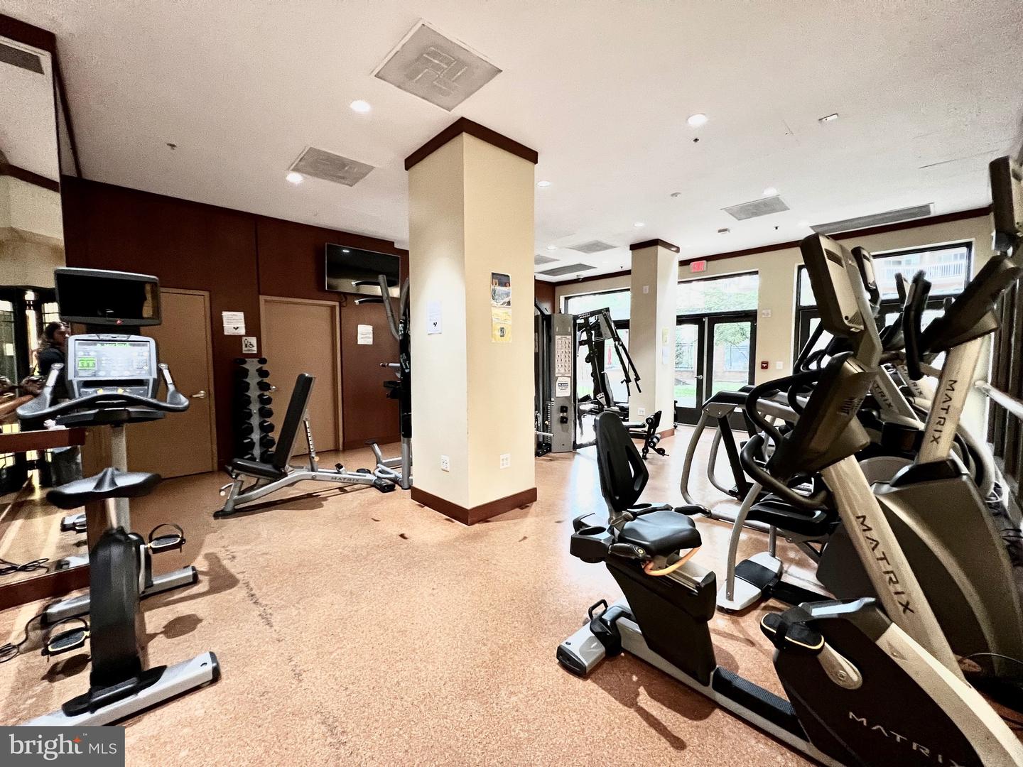 3101 N HAMPTON DR #814, ALEXANDRIA, Virginia 22302, 2 Bedrooms Bedrooms, 6 Rooms Rooms,2 BathroomsBathrooms,Residential,For sale,3101 N HAMPTON DR #814,VAAX2038368 MLS # VAAX2038368