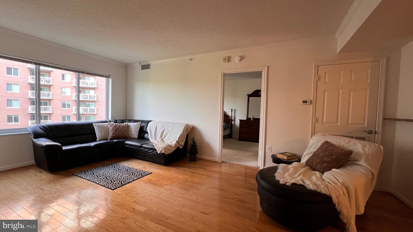 3101 N HAMPTON DR #814, ALEXANDRIA, Virginia 22302, 2 Bedrooms Bedrooms, 6 Rooms Rooms,2 BathroomsBathrooms,Residential,For sale,3101 N HAMPTON DR #814,VAAX2038368 MLS # VAAX2038368