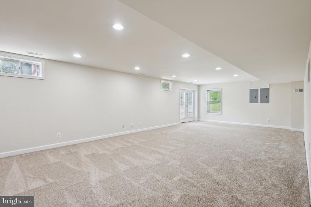 18148 JENNIFER WAY, JEFFERSONTON, Virginia 22724, 4 Bedrooms Bedrooms, ,4 BathroomsBathrooms,Residential,18148 JENNIFER WAY,VACU2010424 MLS # VACU2010424