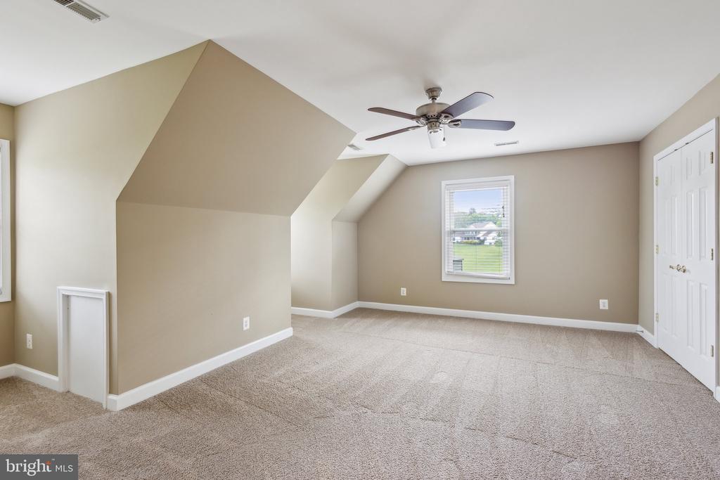 18148 JENNIFER WAY, JEFFERSONTON, Virginia 22724, 4 Bedrooms Bedrooms, ,4 BathroomsBathrooms,Residential,18148 JENNIFER WAY,VACU2010424 MLS # VACU2010424