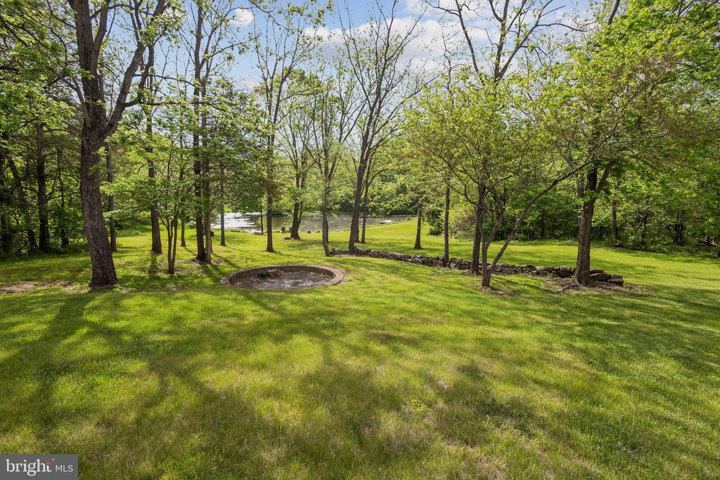 18148 JENNIFER WAY, JEFFERSONTON, Virginia 22724, 4 Bedrooms Bedrooms, ,4 BathroomsBathrooms,Residential,18148 JENNIFER WAY,VACU2010424 MLS # VACU2010424