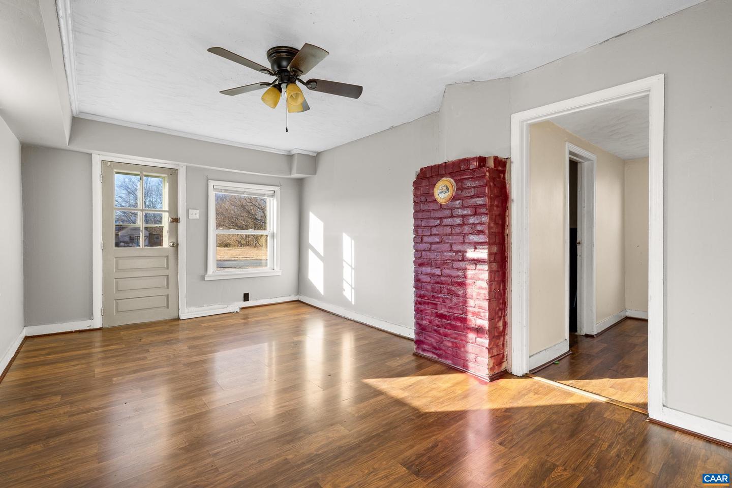 228 OLD FIFTEEN RD, NEW CANTON, Virginia 23123, 2 Bedrooms Bedrooms, ,1 BathroomBathrooms,Residential,For sale,228 OLD FIFTEEN RD,661280 MLS # 661280