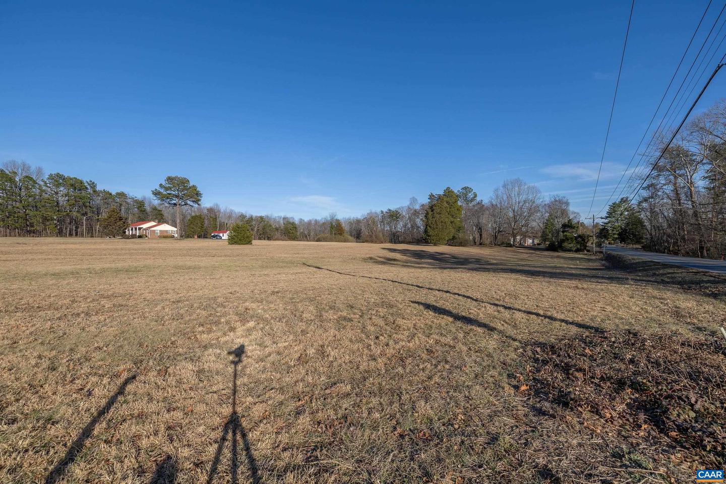 228 OLD FIFTEEN RD, NEW CANTON, Virginia 23123, 2 Bedrooms Bedrooms, ,1 BathroomBathrooms,Residential,For sale,228 OLD FIFTEEN RD,661280 MLS # 661280