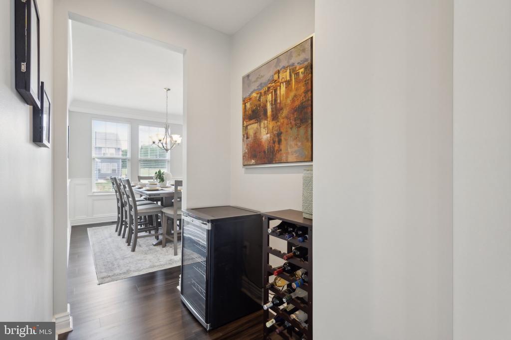 1925 CAPTAIN DR, FREDERICKSBURG, Virginia 22408, 5 Bedrooms Bedrooms, ,3 BathroomsBathrooms,Residential,1925 CAPTAIN DR,VASP2032866 MLS # VASP2032866