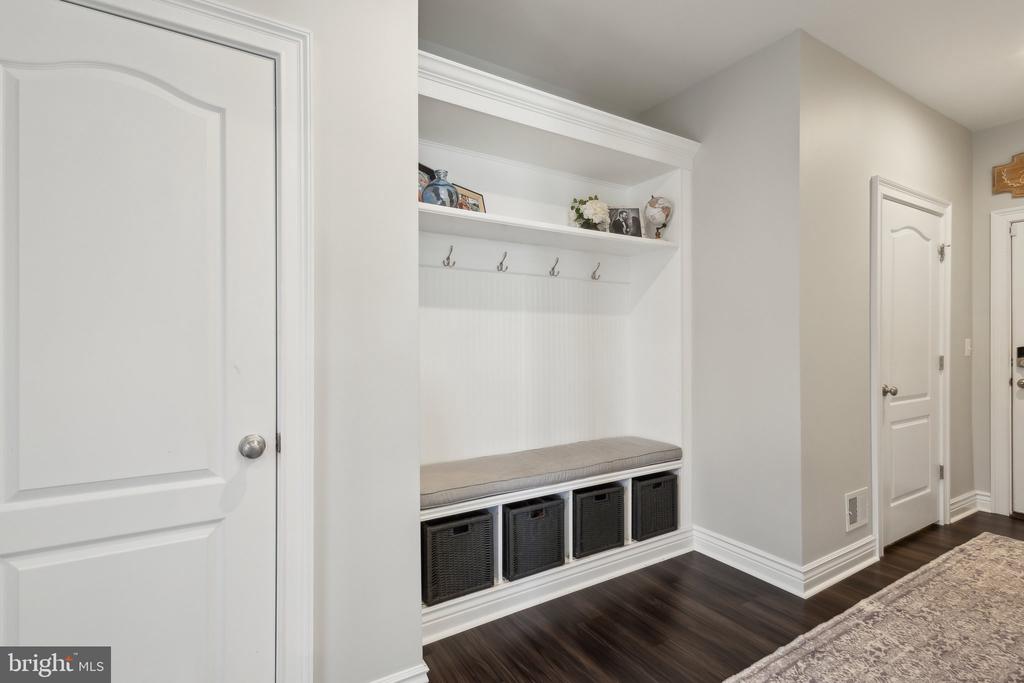 1925 CAPTAIN DR, FREDERICKSBURG, Virginia 22408, 5 Bedrooms Bedrooms, ,3 BathroomsBathrooms,Residential,1925 CAPTAIN DR,VASP2032866 MLS # VASP2032866