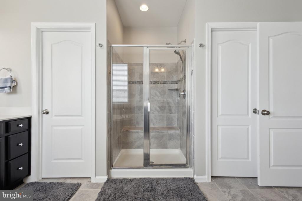 1925 CAPTAIN DR, FREDERICKSBURG, Virginia 22408, 5 Bedrooms Bedrooms, ,3 BathroomsBathrooms,Residential,1925 CAPTAIN DR,VASP2032866 MLS # VASP2032866