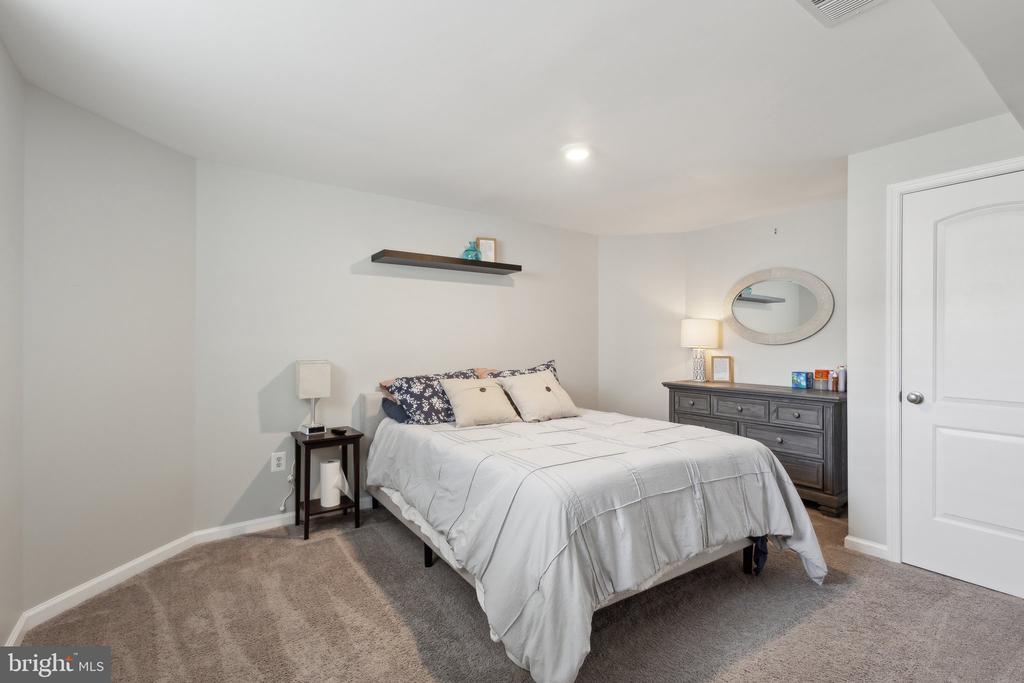 1925 CAPTAIN DR, FREDERICKSBURG, Virginia 22408, 5 Bedrooms Bedrooms, ,3 BathroomsBathrooms,Residential,1925 CAPTAIN DR,VASP2032866 MLS # VASP2032866