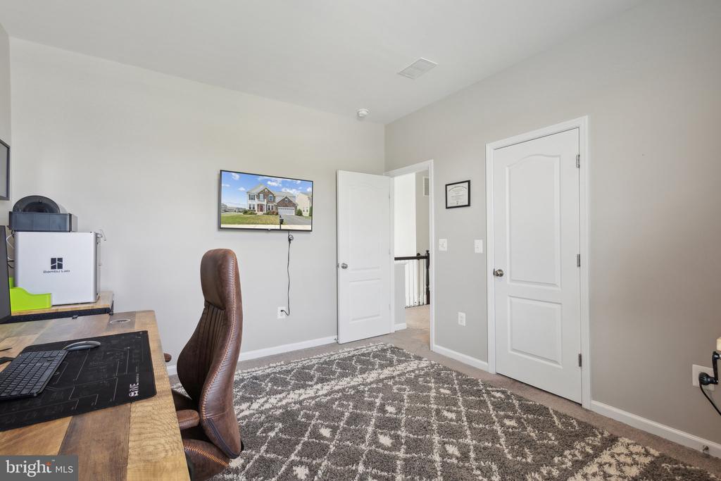 1925 CAPTAIN DR, FREDERICKSBURG, Virginia 22408, 5 Bedrooms Bedrooms, ,3 BathroomsBathrooms,Residential,1925 CAPTAIN DR,VASP2032866 MLS # VASP2032866