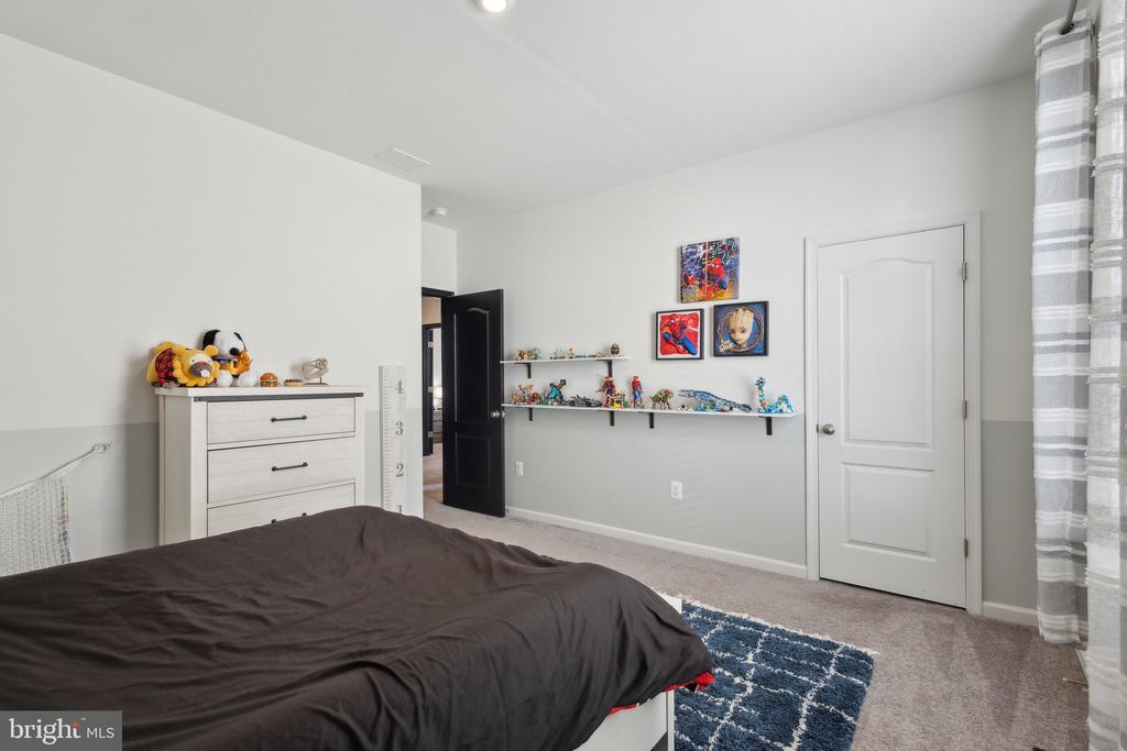 1925 CAPTAIN DR, FREDERICKSBURG, Virginia 22408, 5 Bedrooms Bedrooms, ,3 BathroomsBathrooms,Residential,1925 CAPTAIN DR,VASP2032866 MLS # VASP2032866