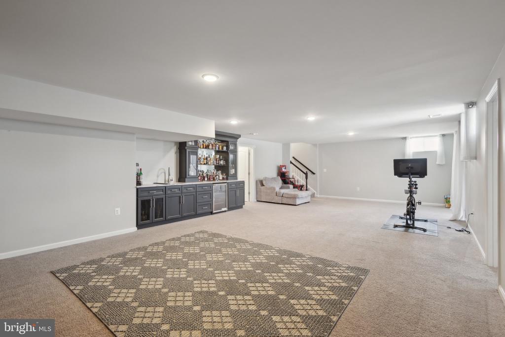 1925 CAPTAIN DR, FREDERICKSBURG, Virginia 22408, 5 Bedrooms Bedrooms, ,3 BathroomsBathrooms,Residential,1925 CAPTAIN DR,VASP2032866 MLS # VASP2032866