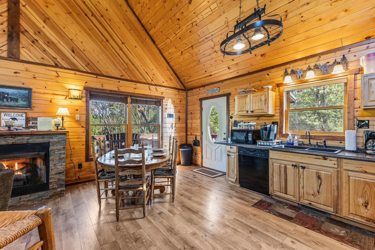215 SIMS LN, LURAY, Virginia 22835, 2 Bedrooms Bedrooms, ,1 BathroomBathrooms,Residential,215 SIMS LN,664111 MLS # 664111