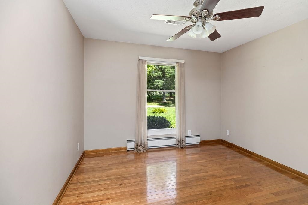 4508 N LEE HWY, FAIRFIELD, Virginia 24435, 5 Bedrooms Bedrooms, ,3 BathroomsBathrooms,Residential,4508 N LEE HWY,664116 MLS # 664116