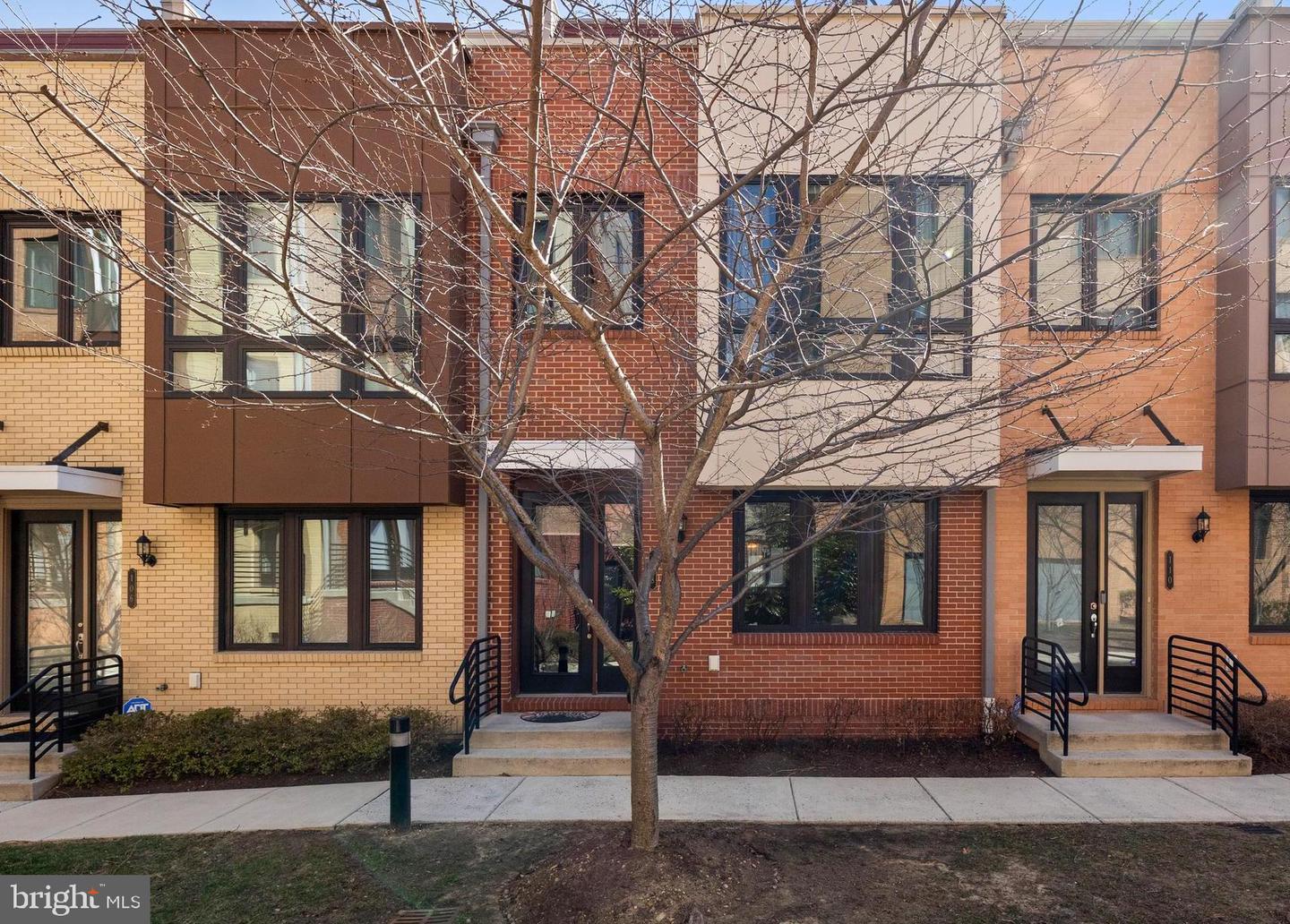 108 CAMBRIA WALK, ALEXANDRIA, Virginia 22304, 4 Bedrooms Bedrooms, ,3 BathroomsBathrooms,Residential,For sale,108 CAMBRIA WALK,VAAX2042686 MLS # VAAX2042686