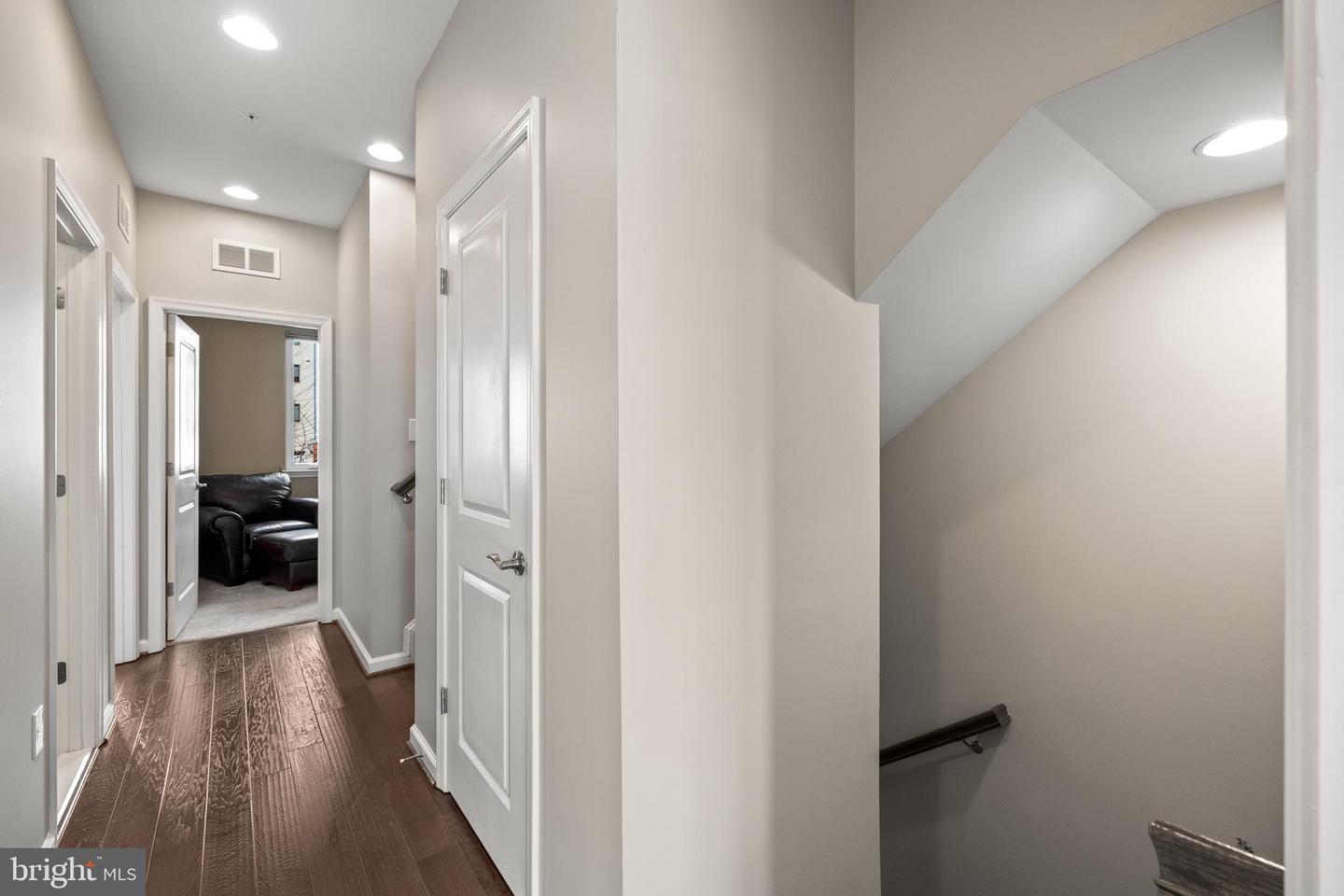 108 CAMBRIA WALK, ALEXANDRIA, Virginia 22304, 4 Bedrooms Bedrooms, ,3 BathroomsBathrooms,Residential,For sale,108 CAMBRIA WALK,VAAX2042686 MLS # VAAX2042686
