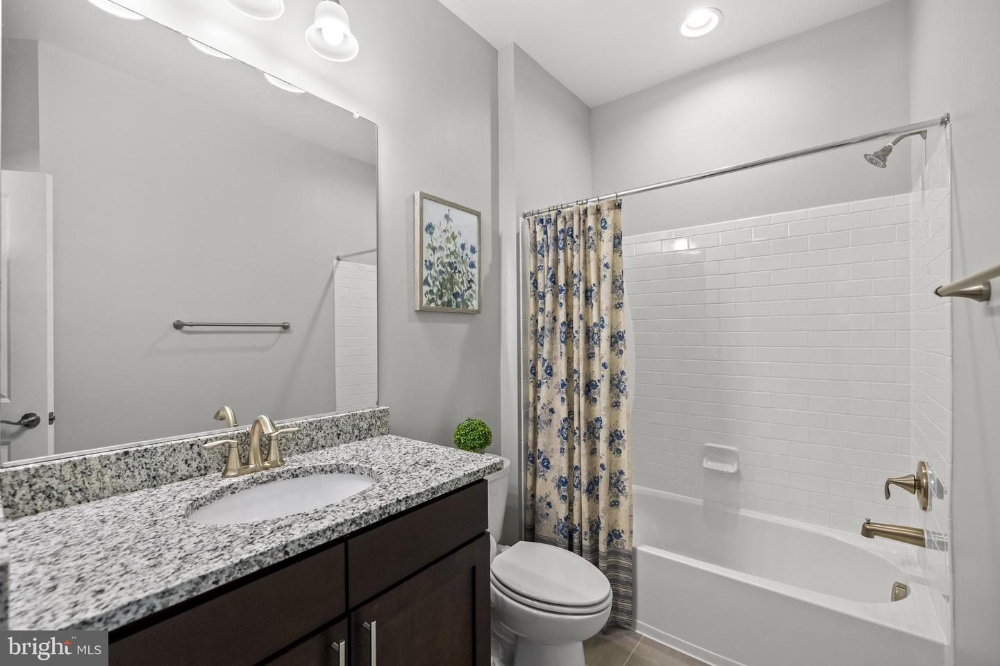 108 CAMBRIA WALK, ALEXANDRIA, Virginia 22304, 4 Bedrooms Bedrooms, ,3 BathroomsBathrooms,Residential,For sale,108 CAMBRIA WALK,VAAX2042686 MLS # VAAX2042686