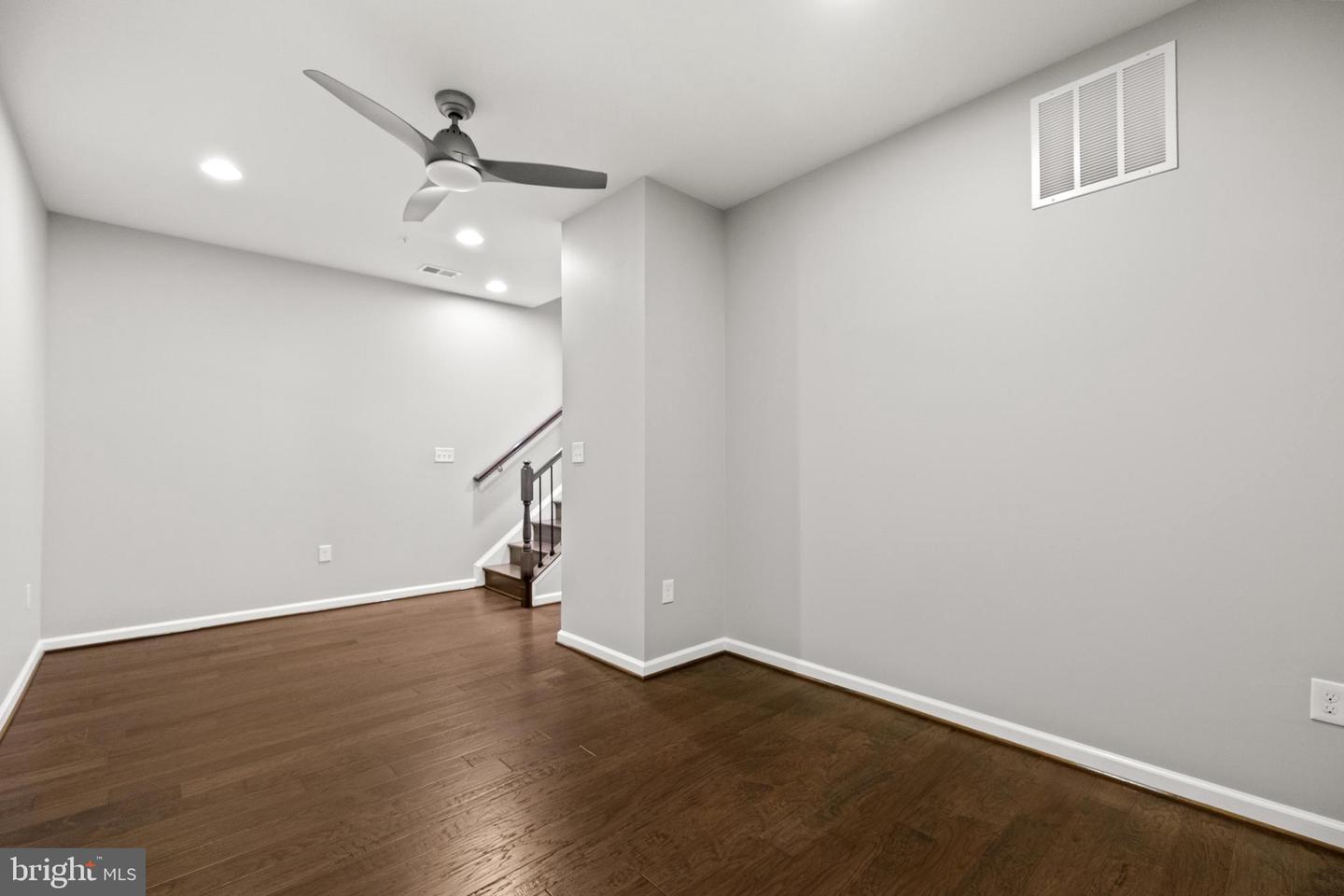 108 CAMBRIA WALK, ALEXANDRIA, Virginia 22304, 4 Bedrooms Bedrooms, ,3 BathroomsBathrooms,Residential,For sale,108 CAMBRIA WALK,VAAX2042686 MLS # VAAX2042686