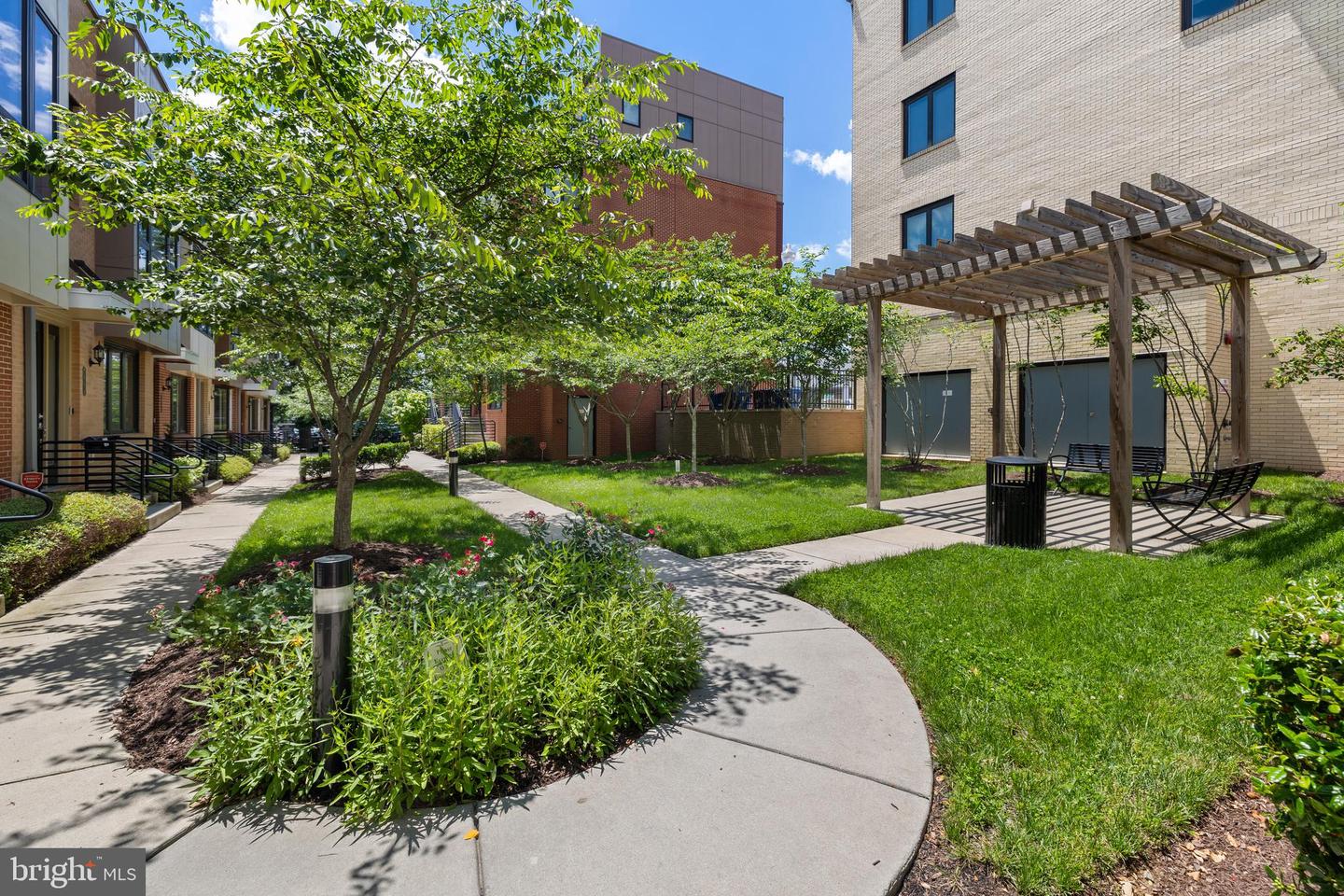 108 CAMBRIA WALK, ALEXANDRIA, Virginia 22304, 4 Bedrooms Bedrooms, ,3 BathroomsBathrooms,Residential,For sale,108 CAMBRIA WALK,VAAX2042686 MLS # VAAX2042686