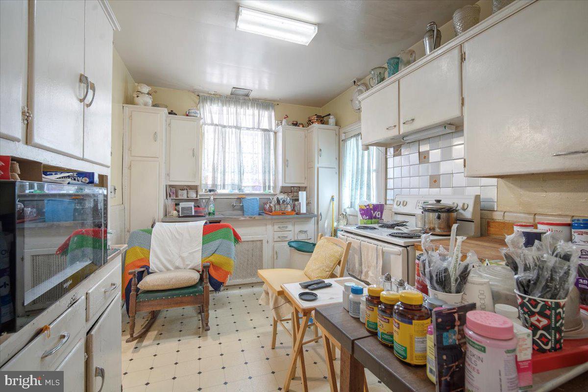 7721 16TH ST NW, WASHINGTON, District Of Columbia 20012, 4 Bedrooms Bedrooms, ,3 BathroomsBathrooms,Residential,For sale,7721 16TH ST NW,DCDC2190140 MLS # DCDC2190140