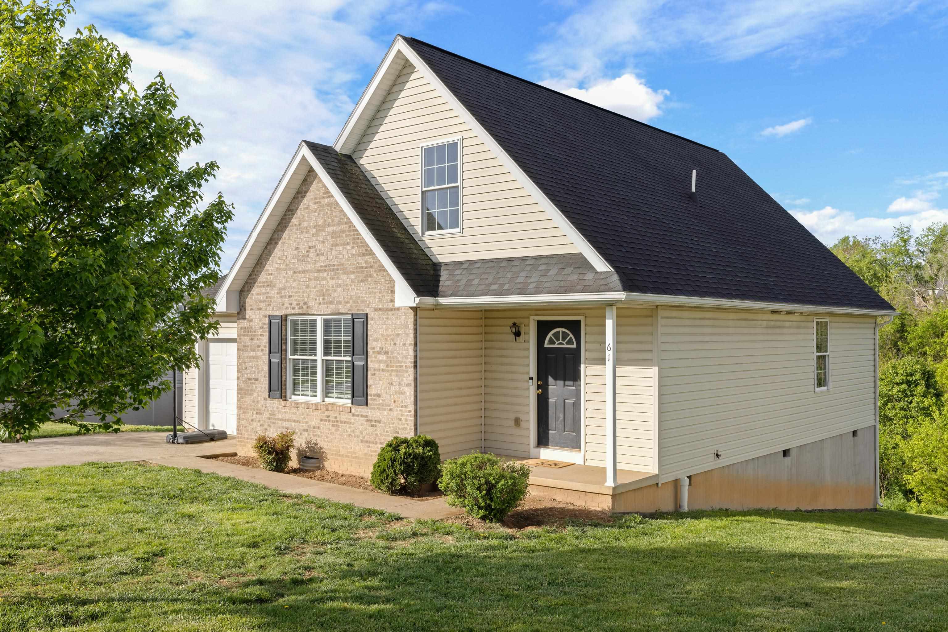 61 THOROUGHBRED CIR, LEXINGTON, Virginia 24450, 3 Bedrooms Bedrooms, ,2 BathroomsBathrooms,Residential,61 THOROUGHBRED CIR,664118 MLS # 664118