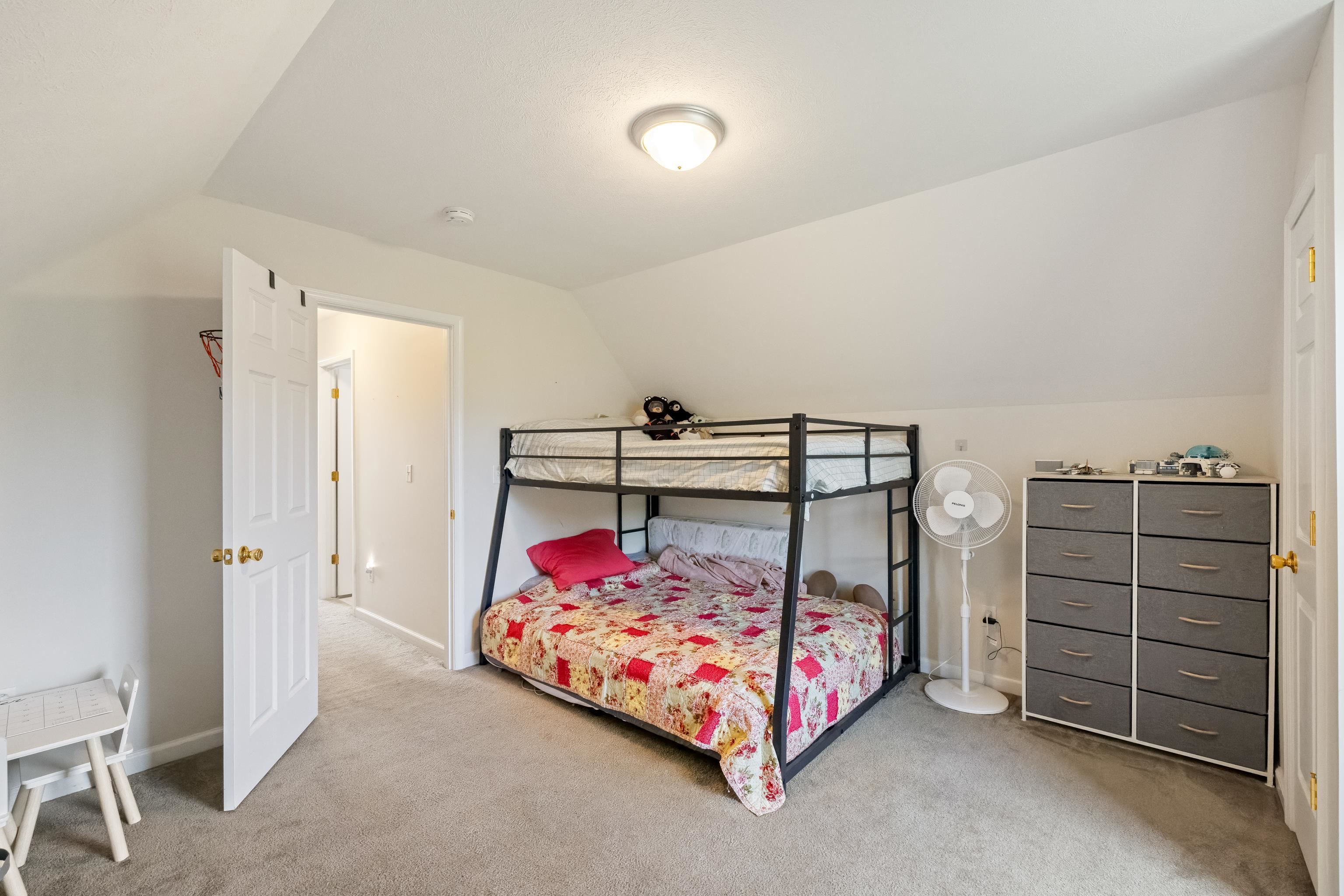 61 THOROUGHBRED CIR, LEXINGTON, Virginia 24450, 3 Bedrooms Bedrooms, ,2 BathroomsBathrooms,Residential,61 THOROUGHBRED CIR,664118 MLS # 664118