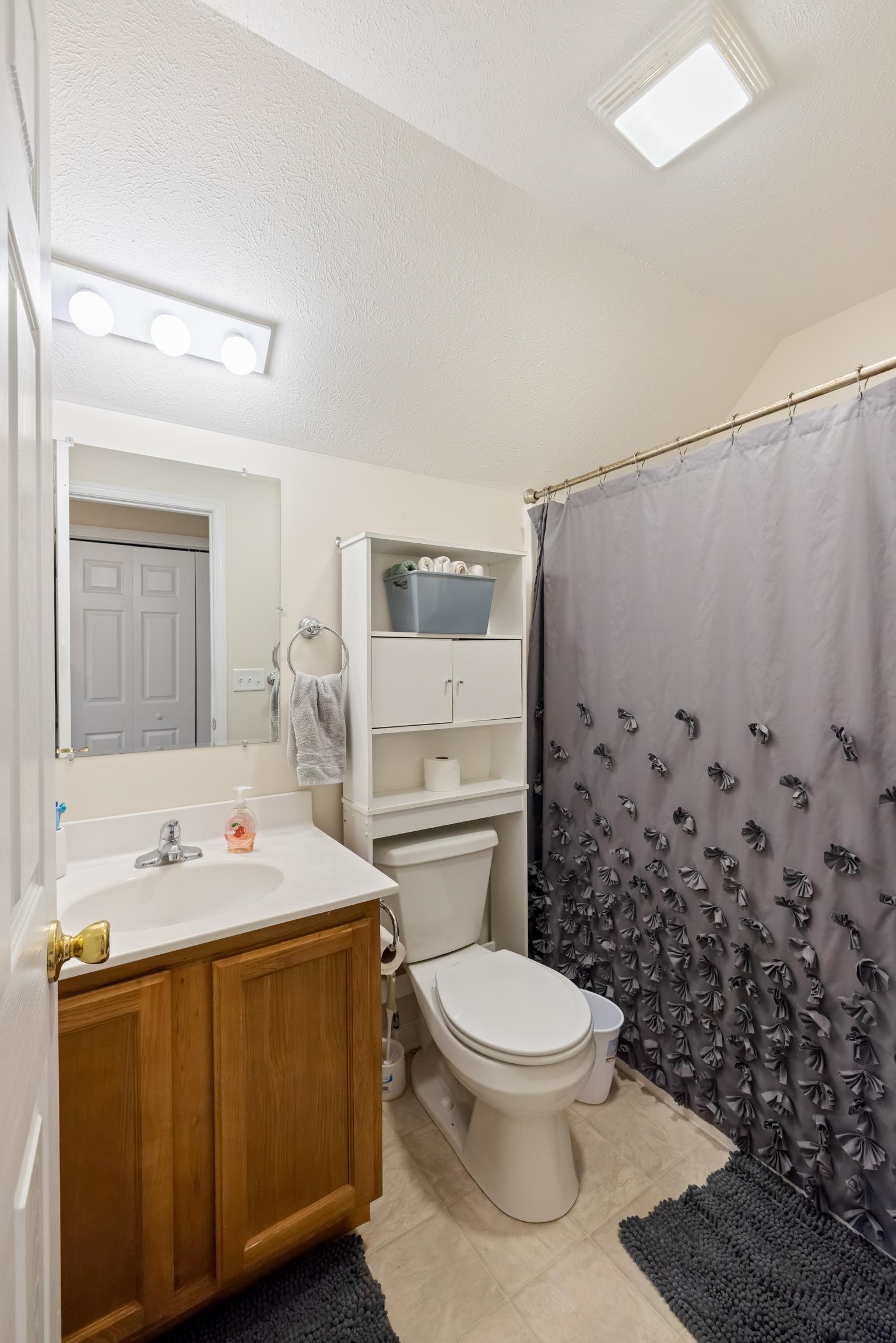 61 THOROUGHBRED CIR, LEXINGTON, Virginia 24450, 3 Bedrooms Bedrooms, ,2 BathroomsBathrooms,Residential,61 THOROUGHBRED CIR,664118 MLS # 664118