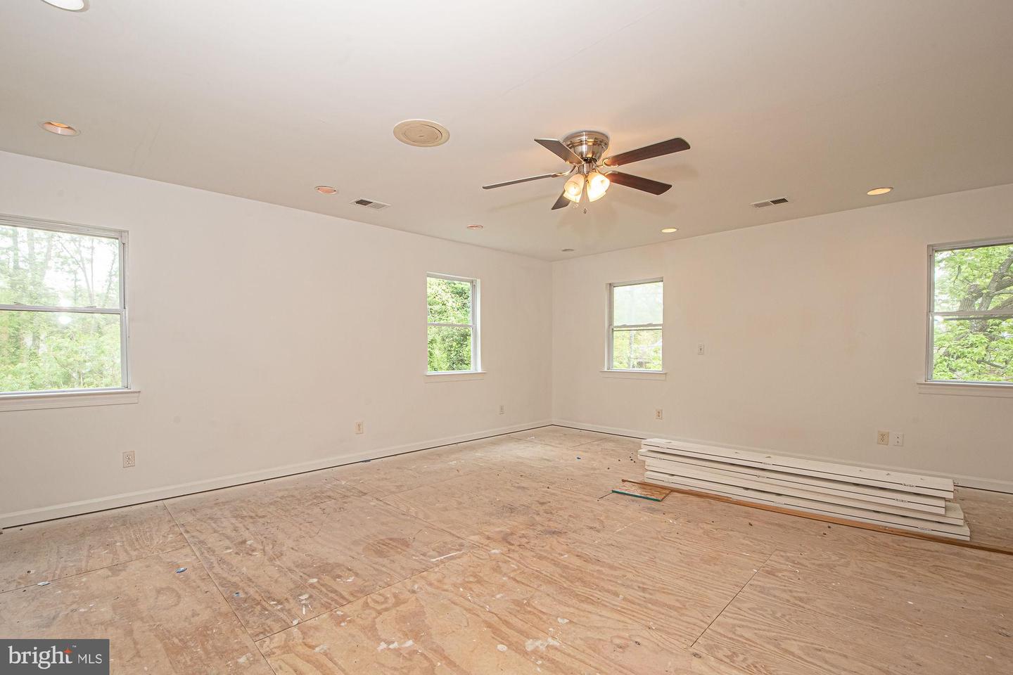 6828 RIDGEWAY DR, SPRINGFIELD, Virginia 22150, 5 Bedrooms Bedrooms, ,3 BathroomsBathrooms,Residential,For sale,6828 RIDGEWAY DR,VAFX2228080 MLS # VAFX2228080