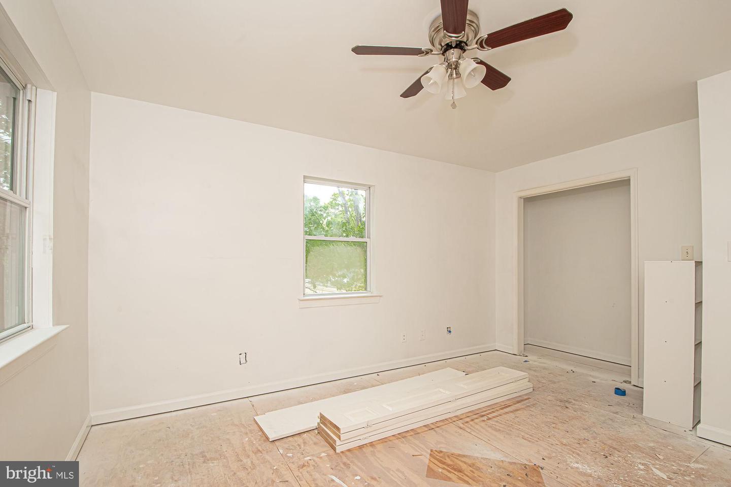 6828 RIDGEWAY DR, SPRINGFIELD, Virginia 22150, 5 Bedrooms Bedrooms, ,3 BathroomsBathrooms,Residential,For sale,6828 RIDGEWAY DR,VAFX2228080 MLS # VAFX2228080