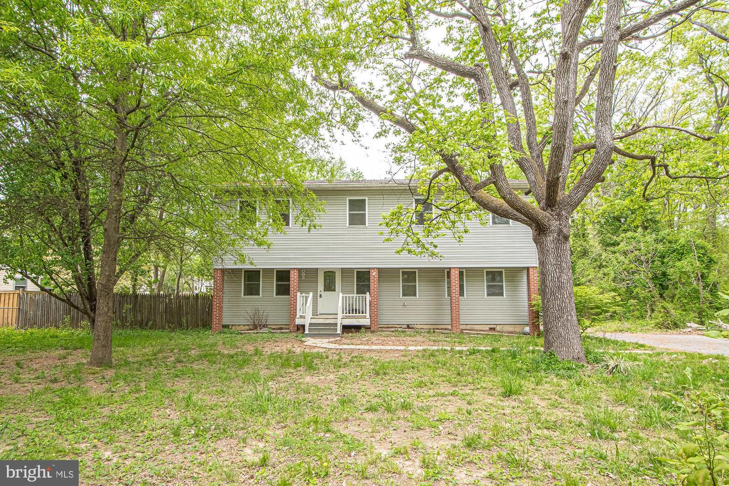 6828 RIDGEWAY DR, SPRINGFIELD, Virginia 22150, 5 Bedrooms Bedrooms, ,3 BathroomsBathrooms,Residential,For sale,6828 RIDGEWAY DR,VAFX2228080 MLS # VAFX2228080