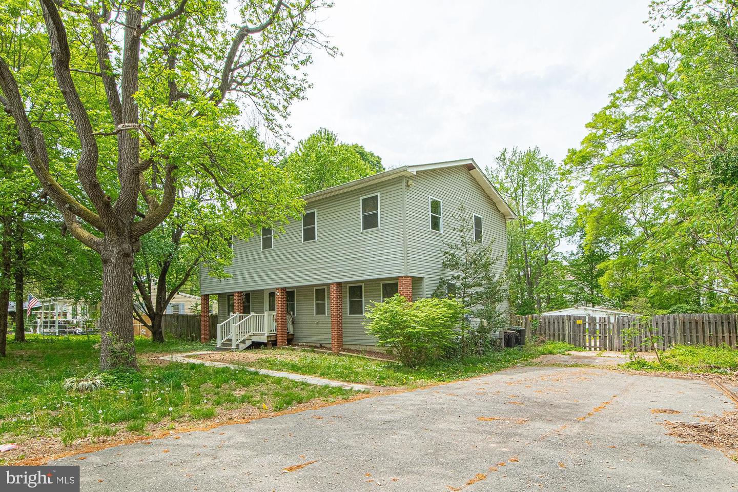 6828 RIDGEWAY DR, SPRINGFIELD, Virginia 22150, 5 Bedrooms Bedrooms, ,3 BathroomsBathrooms,Residential,For sale,6828 RIDGEWAY DR,VAFX2228080 MLS # VAFX2228080