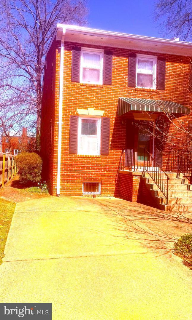 22 E HOWELL AVE, ALEXANDRIA, Virginia 22301, 3 Bedrooms Bedrooms, ,2 BathroomsBathrooms,Residential,For sale,22 E HOWELL AVE,VAAX2042882 MLS # VAAX2042882