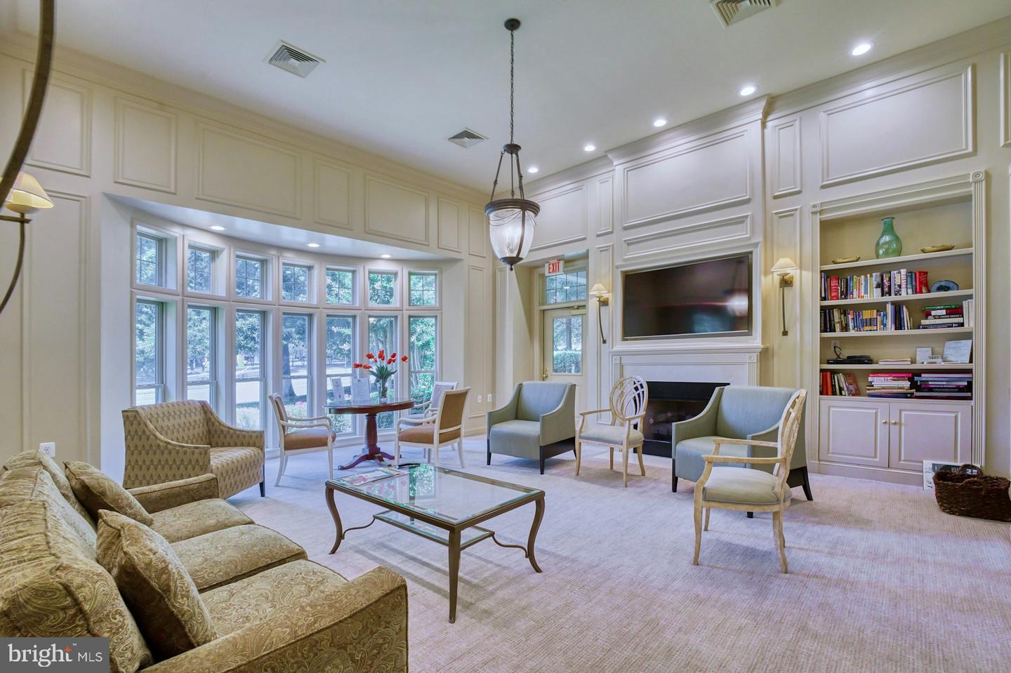 1860 STRATFORD PARK PL #306, RESTON, Virginia 20190, 2 Bedrooms Bedrooms, ,2 BathroomsBathrooms,Residential,For sale,1860 STRATFORD PARK PL #306,VAFX2228252 MLS # VAFX2228252