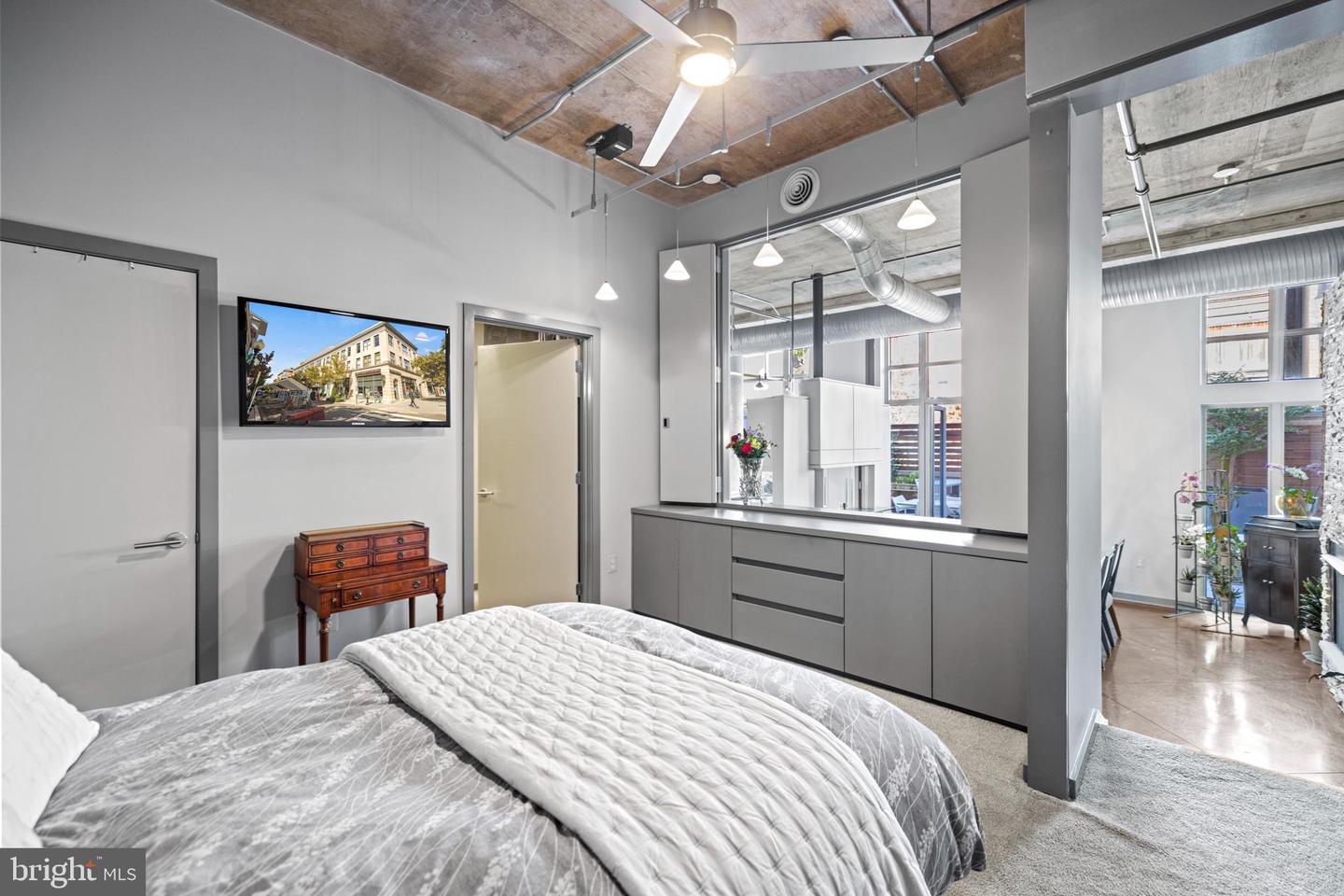1401 CHURCH ST NW #214, WASHINGTON, District Of Columbia 20005, 3 Bedrooms Bedrooms, ,2 BathroomsBathrooms,Residential,For sale,1401 CHURCH ST NW #214,DCDC2190706 MLS # DCDC2190706