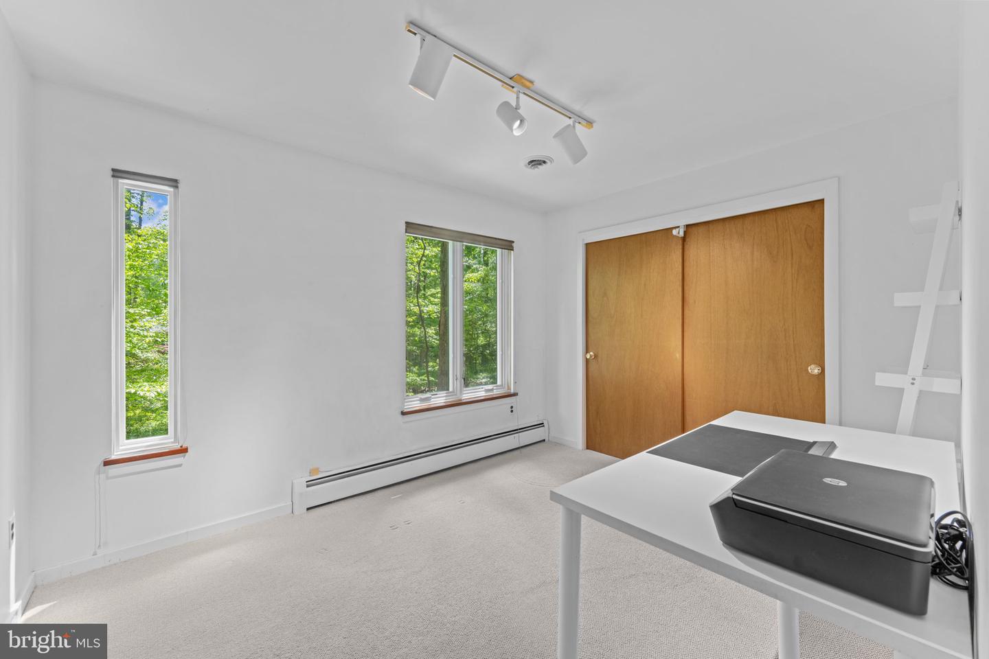 10905 CROSSVIEW DR, GREAT FALLS, Virginia 22066, 3 Bedrooms Bedrooms, ,2 BathroomsBathrooms,Residential,For sale,10905 CROSSVIEW DR,VAFX2229034 MLS # VAFX2229034