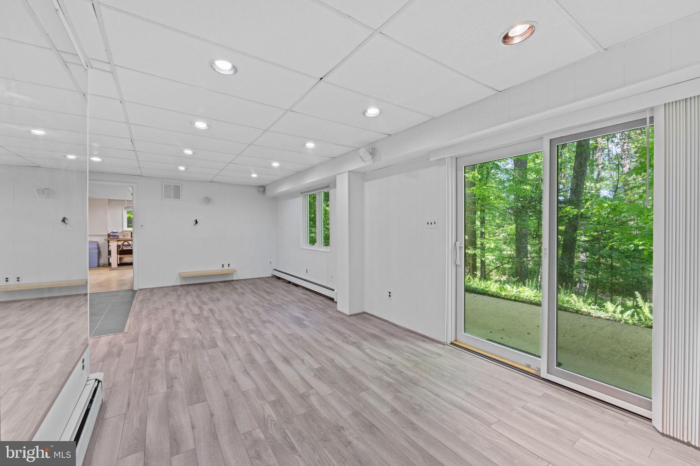 10905 CROSSVIEW DR, GREAT FALLS, Virginia 22066, 3 Bedrooms Bedrooms, ,2 BathroomsBathrooms,Residential,For sale,10905 CROSSVIEW DR,VAFX2229034 MLS # VAFX2229034